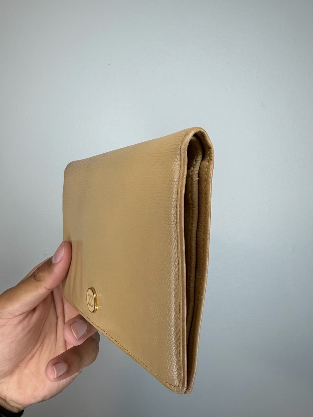 CHANEL Tan Leather Clutch Bag - Picture 4 of 9